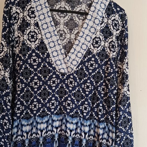 Tribal Blue and White Patterned Blouse NWOT - Picture 1 of 6